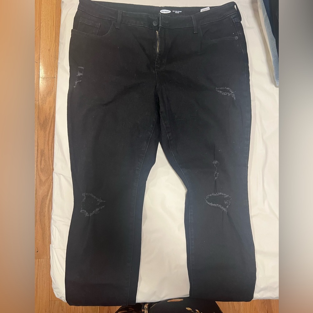 Ripped black jeans